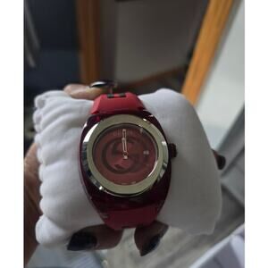 Gucci Sync Quartz Red Watch - EUC/NWOT